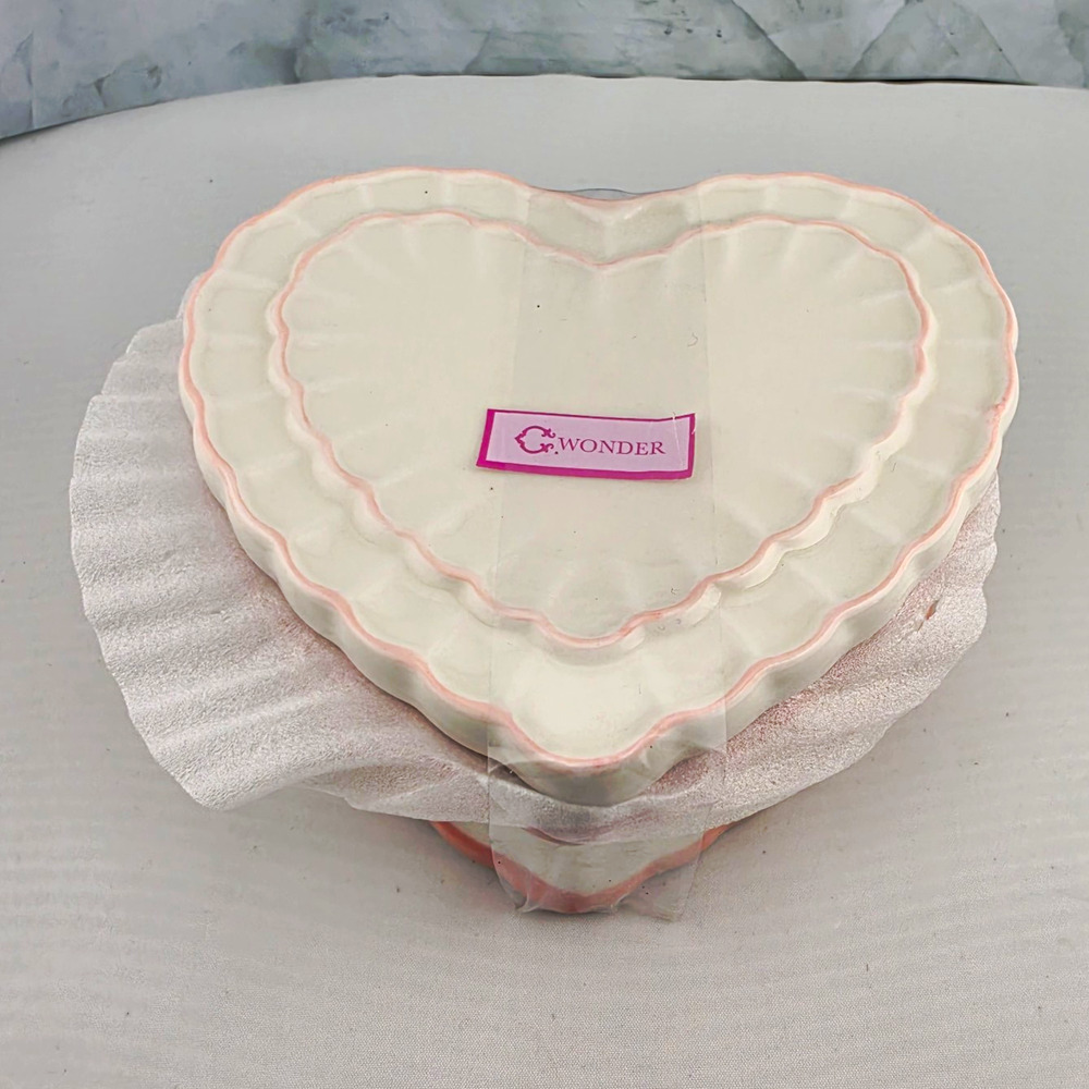 WONDER Heart Shaped Ceramic Decorative Plates White/Pink 2-Piece Set China